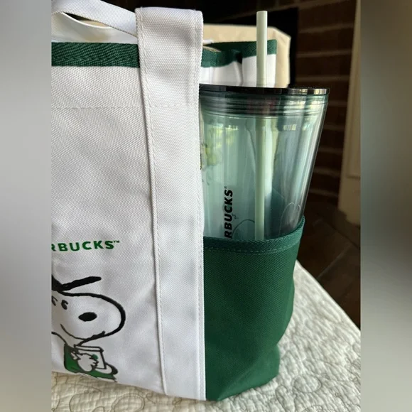 2025 New Starbucks Snoopy Tote Bag Shoulder Bag WHITE/GREEN Canvas - Picture 10 of 12